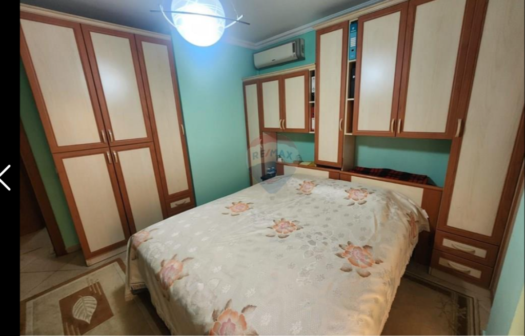 Apartment for sale 3+1+2 at the Paris Municipality