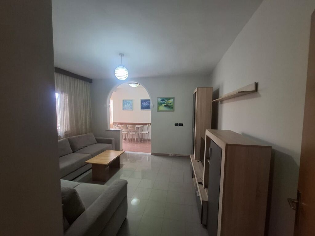  Appartamento 2+1 in Affitto a Lungo Termine – Vicino alla Scuola di Musica, Vlora