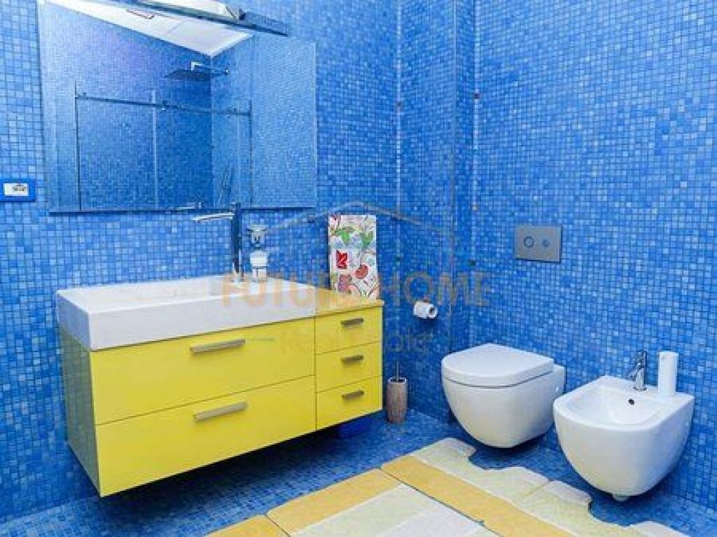 Shitet, Penthouse 2+1+2, Liqeni i Thate