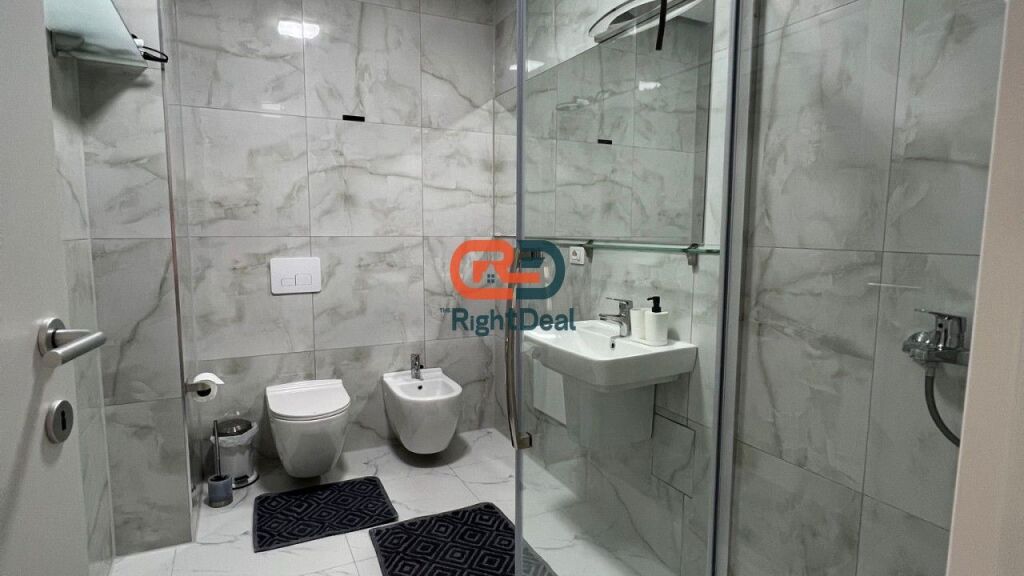 A San Pietro, nella Baia di Lalzi, in vendita un super appartamento 2+1 con planimetria perfetta!