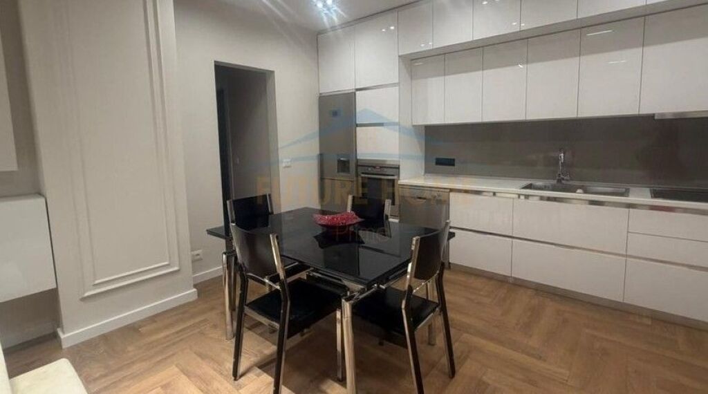 Qera , Apartament 2+1+ Post parkimi , Qemal Stafa , Tirane