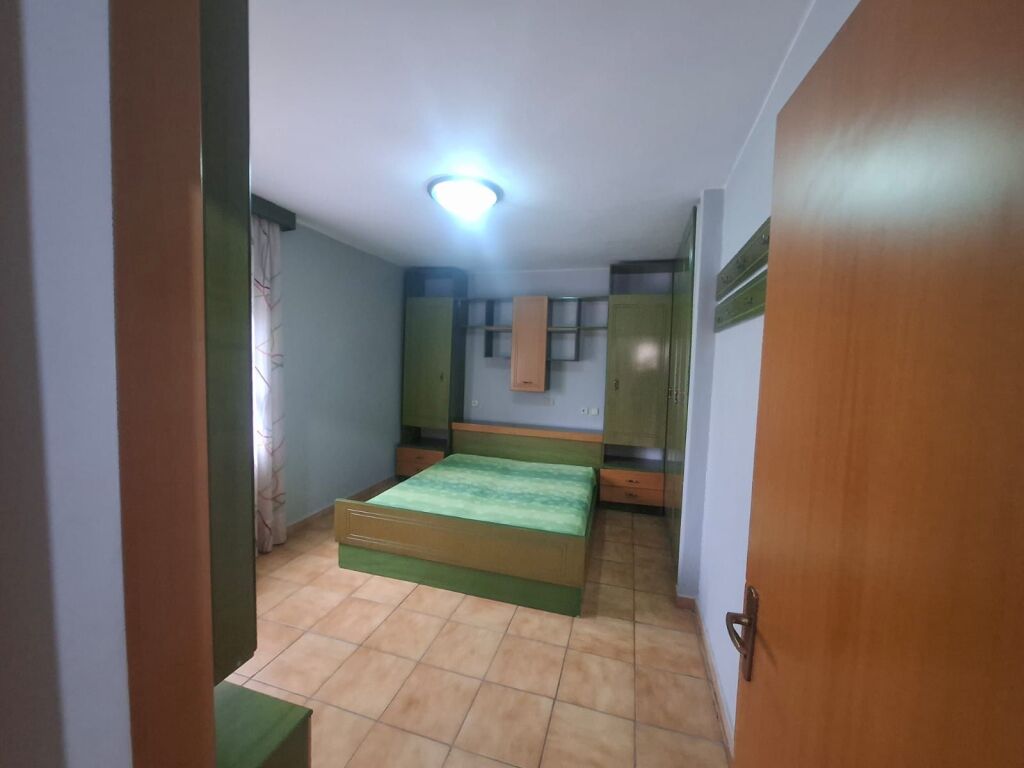  Appartamento 2+1 in Affitto a Lungo Termine – Vicino alla Scuola di Musica, Vlora