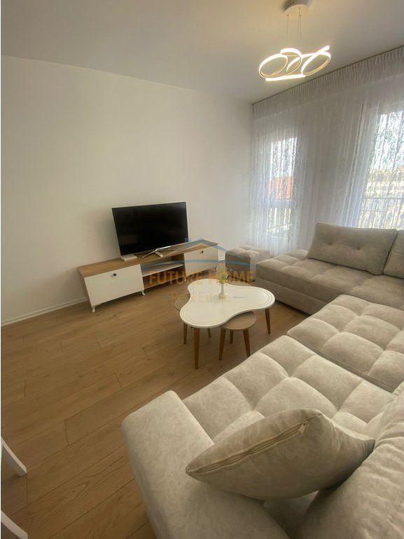 Qera, Apartament 1+1, Rruga 5 Maji, Tiranë.