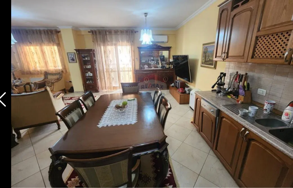 Apartment for sale 3+1+2 at the Paris Municipality