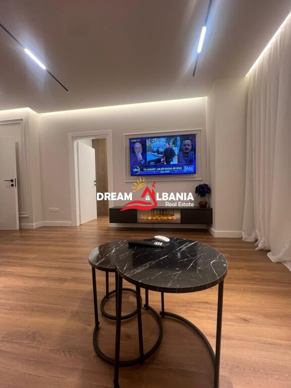 Appartamento 2+1 in Affitto Rr. Hoxha Tahsim – Tirana (ID 42215500) F