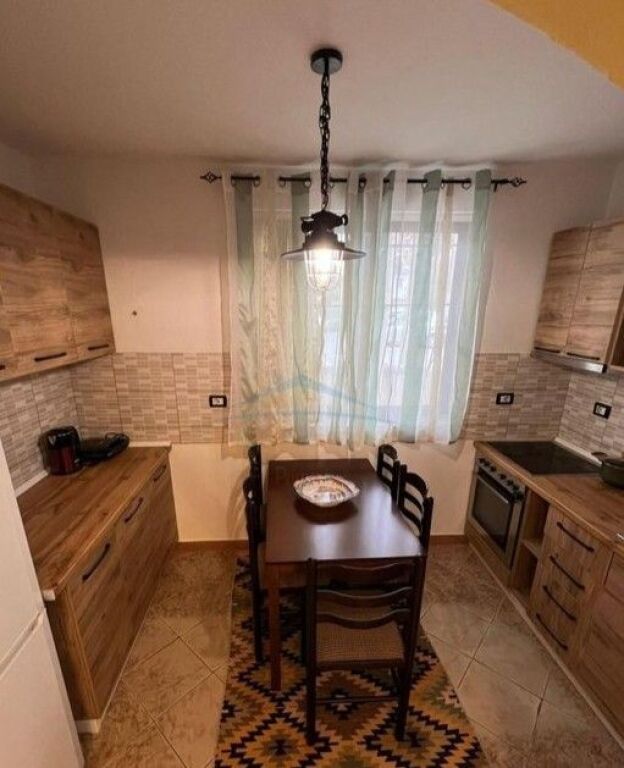 Qera ,2 Studio+Apartament 2+1 +2 Poste Parkimi , Laprake , Tirane