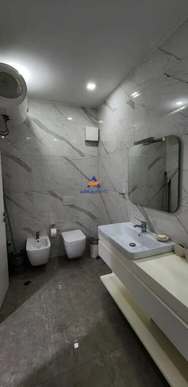 APPARTAMENTO IN AFFITTO 1+1+BALCONE "VIA ISLAM ALLA, VIA KAVAJËS" 850 EURO