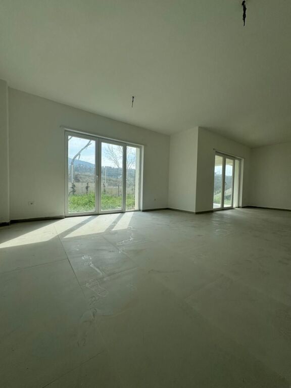 🏡 Shitet Vile 3 kateshe te Collina Verde, TEG