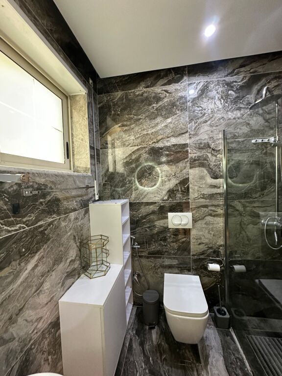 🏡 Shitet apartament 3+1 te prane Air Albania, Rruga Elbasanit