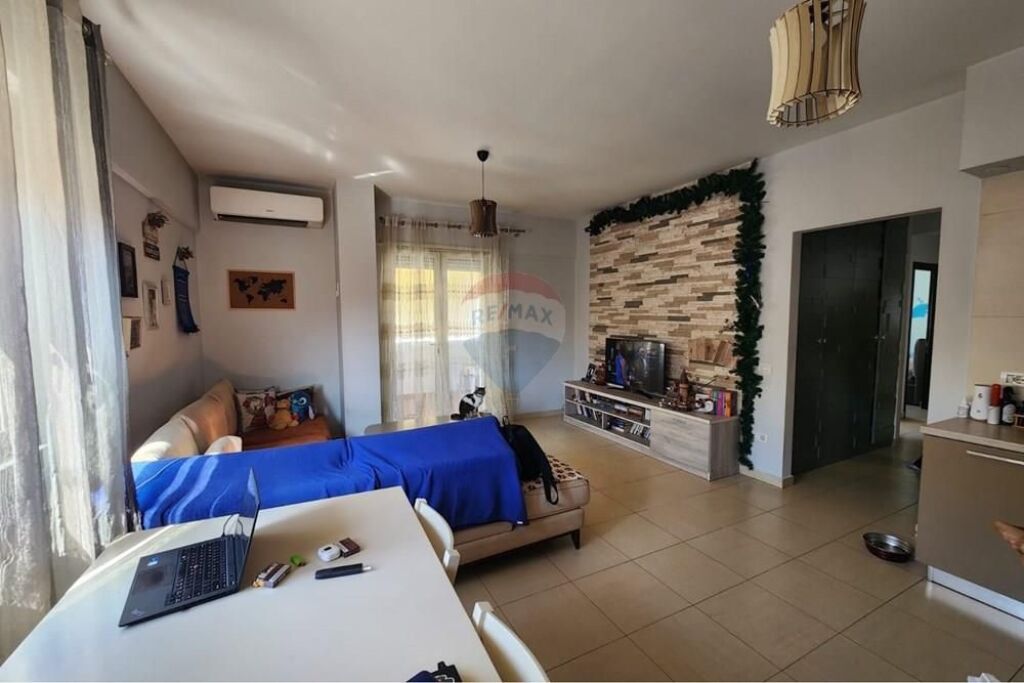 Apartment - For Sale - Kristal Center, Tirana