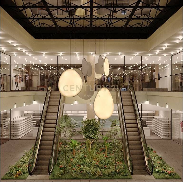 SHITET NJESI KOMERCIALE TEK GOLDEN TOWER NE MINE PEZA