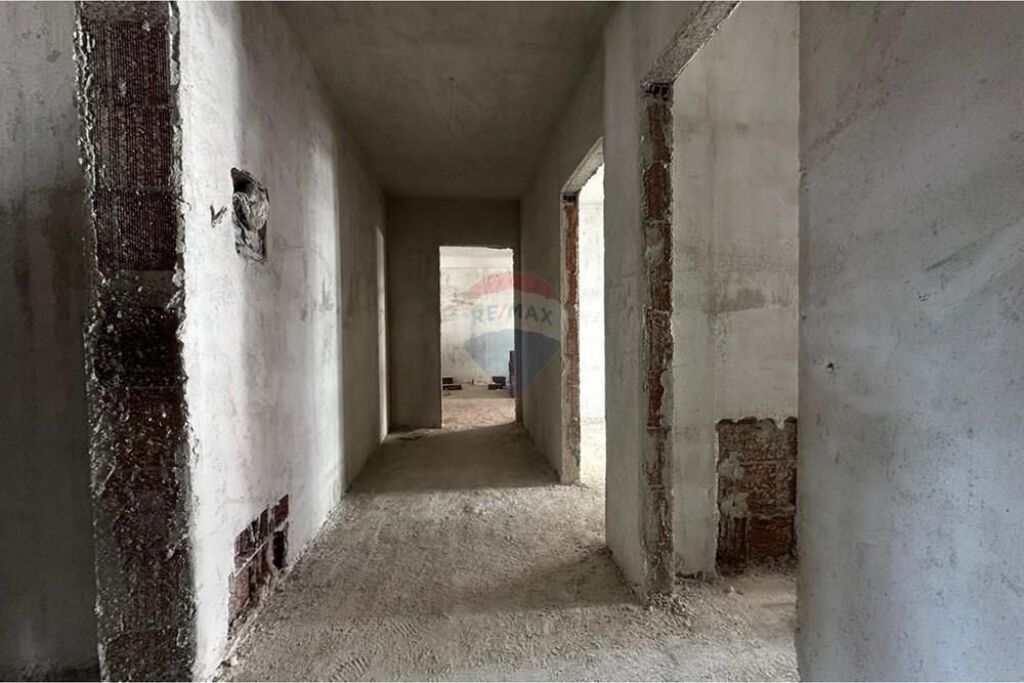 APARTAMENT 2+1+2 PER SHITJE NE PASKUQAN