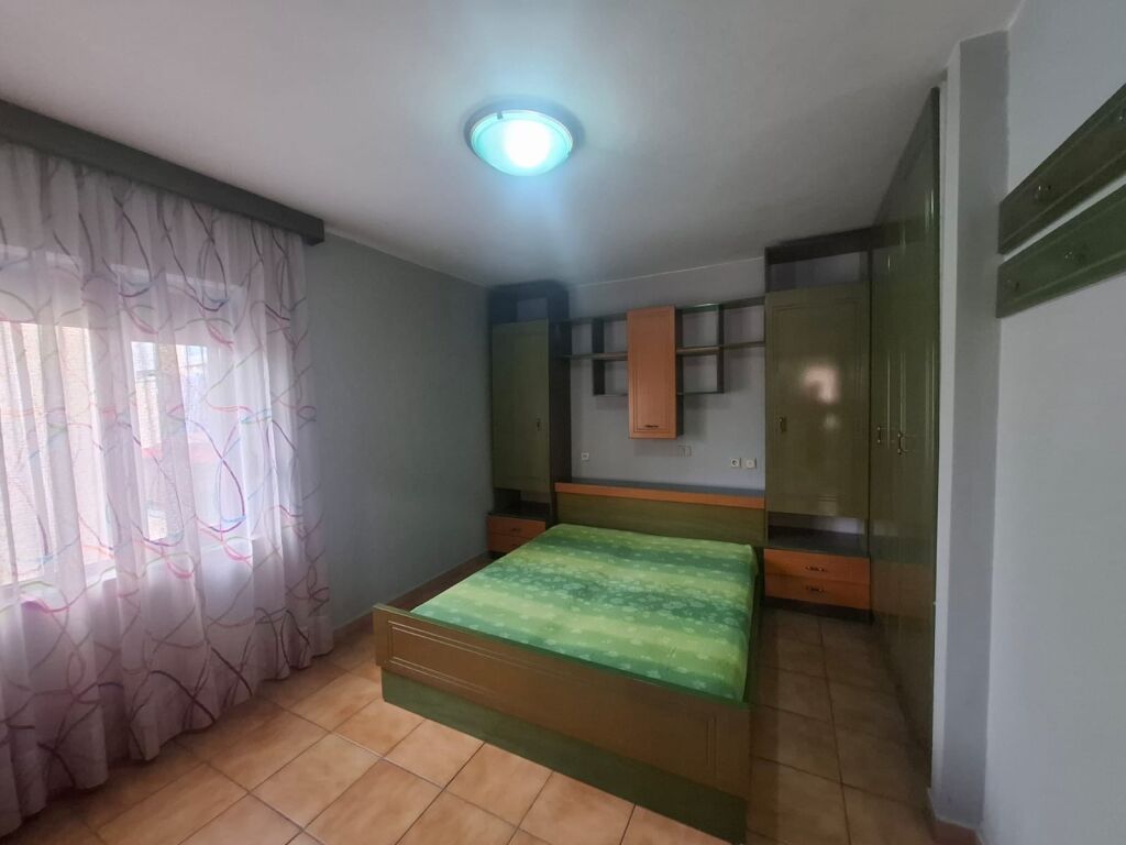  Appartamento 2+1 in Affitto a Lungo Termine – Vicino alla Scuola di Musica, Vlora