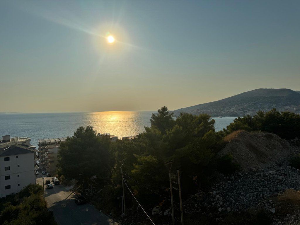 SARANDË, SHESIM OBJEKT 4- KATËSH ME PAMJE NGA DETI 1,700,000 €