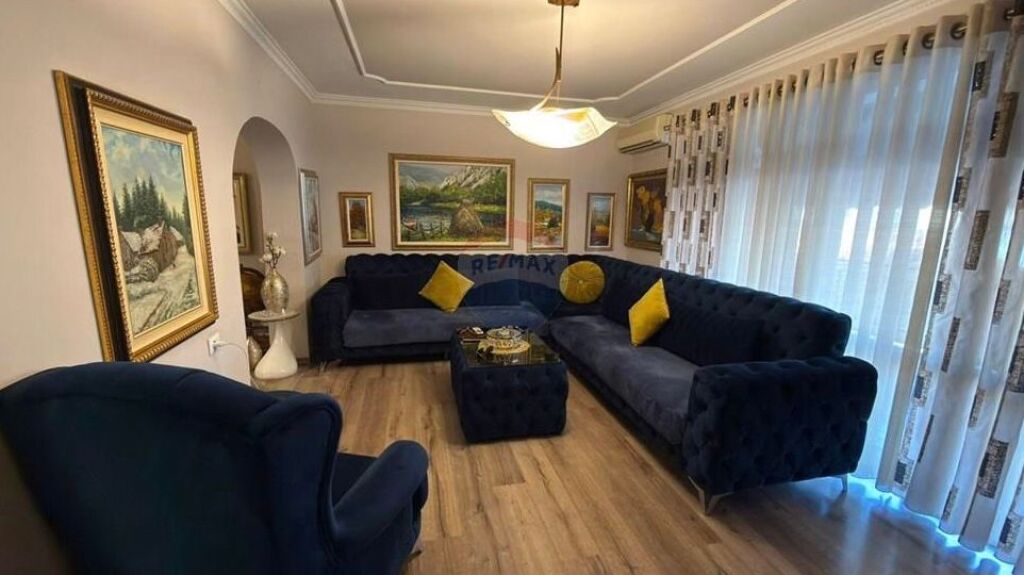 SHITET APARTAMENT 3+1 – RRUGA E KAVAJËS ID: 530491001-596