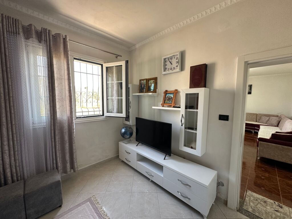 Private House for Sale - Tapizes Lake