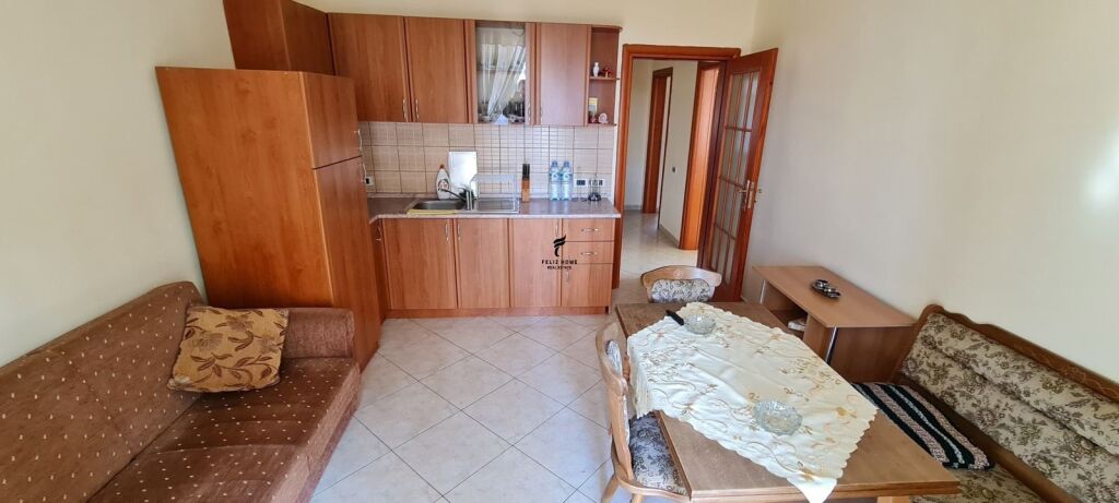 APARTAMENT ME QERA 2+1 PAZARI I RI 50.000 LEKE FH-64495