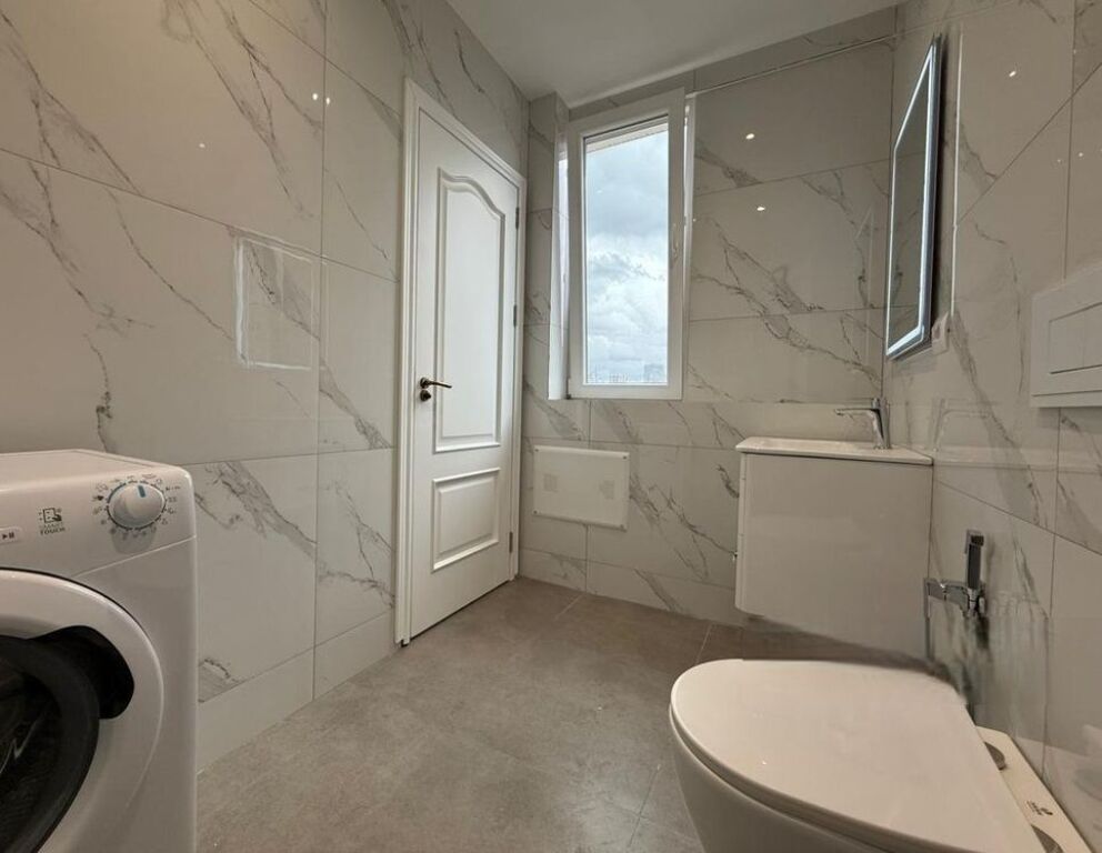 SHITJE 1+1 prane qendres te rruga fortuzi