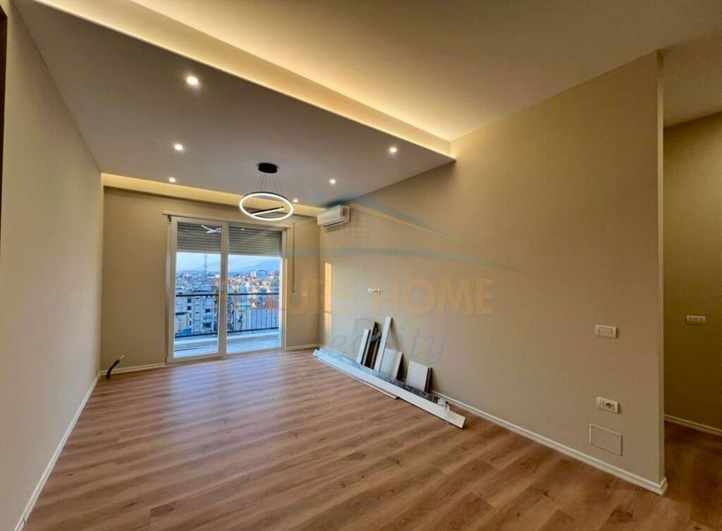 Affitto, Appartamento 1+1, Brryli, Tirana.