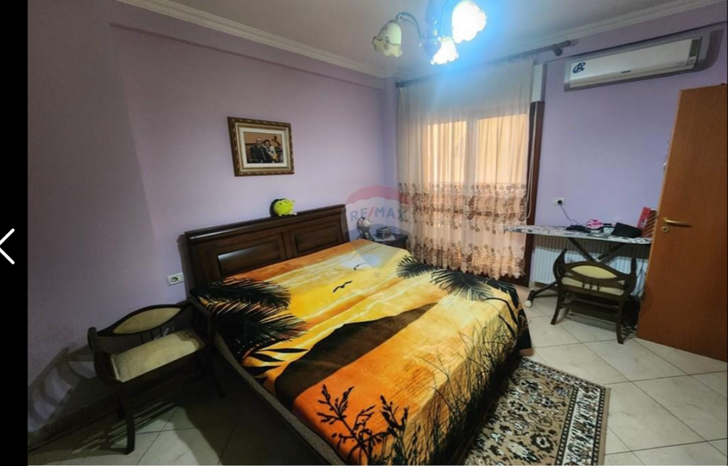 Apartment for sale 3+1+2 at the Paris Municipality