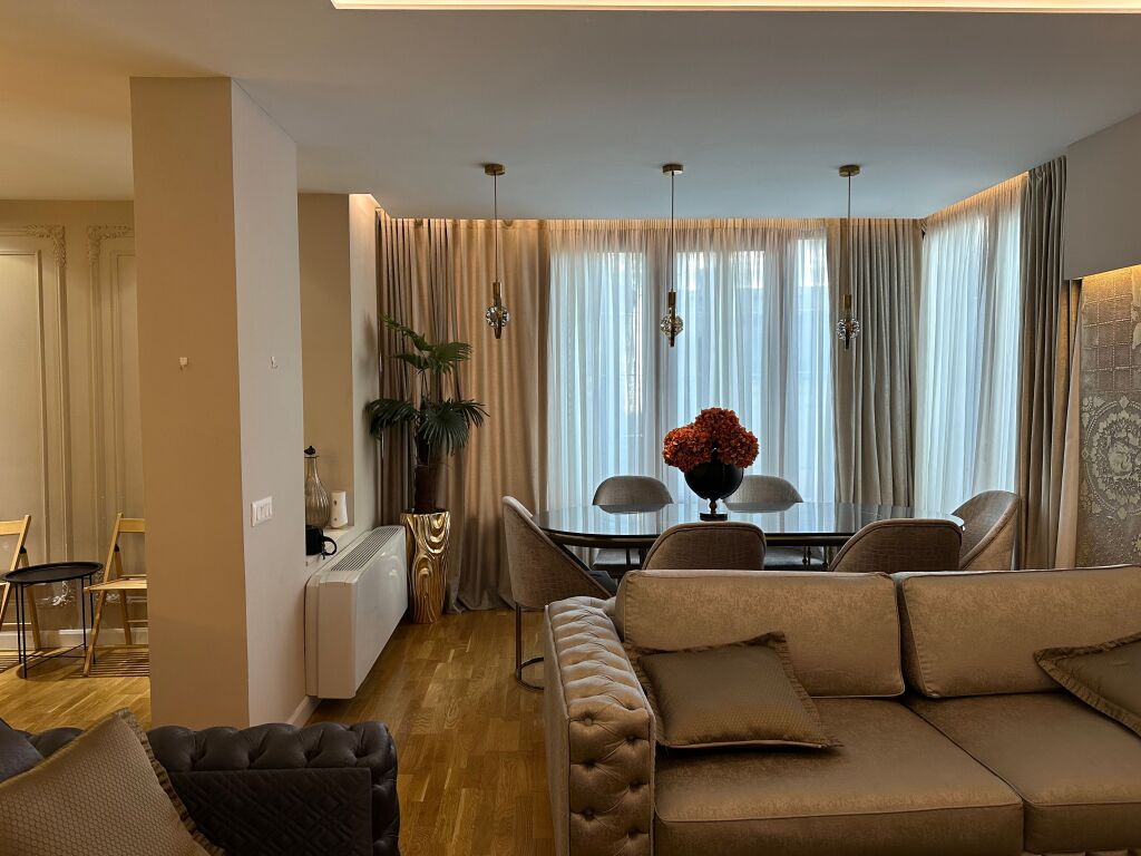 🏡 Shitet apartament 3+1 te prane Air Albania, Rruga Elbasanit