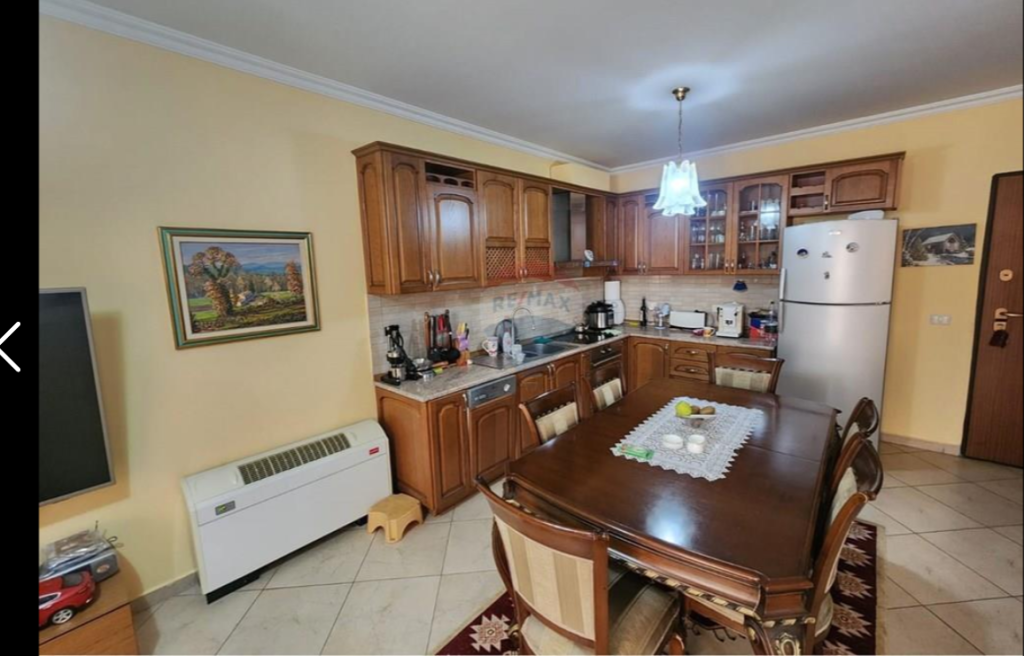 Apartment for sale 3+1+2 at the Paris Municipality