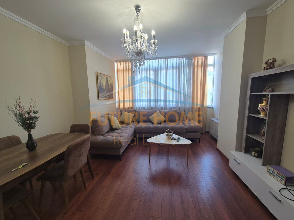 Shitet, Apartament 2+1, Bulevardi Zhan D'Ark, Tiranë.PRI65433
