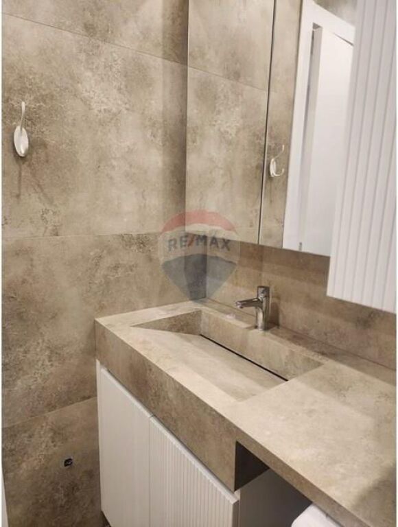 Apartament 1+1 me qera Marteniteti i Ri
