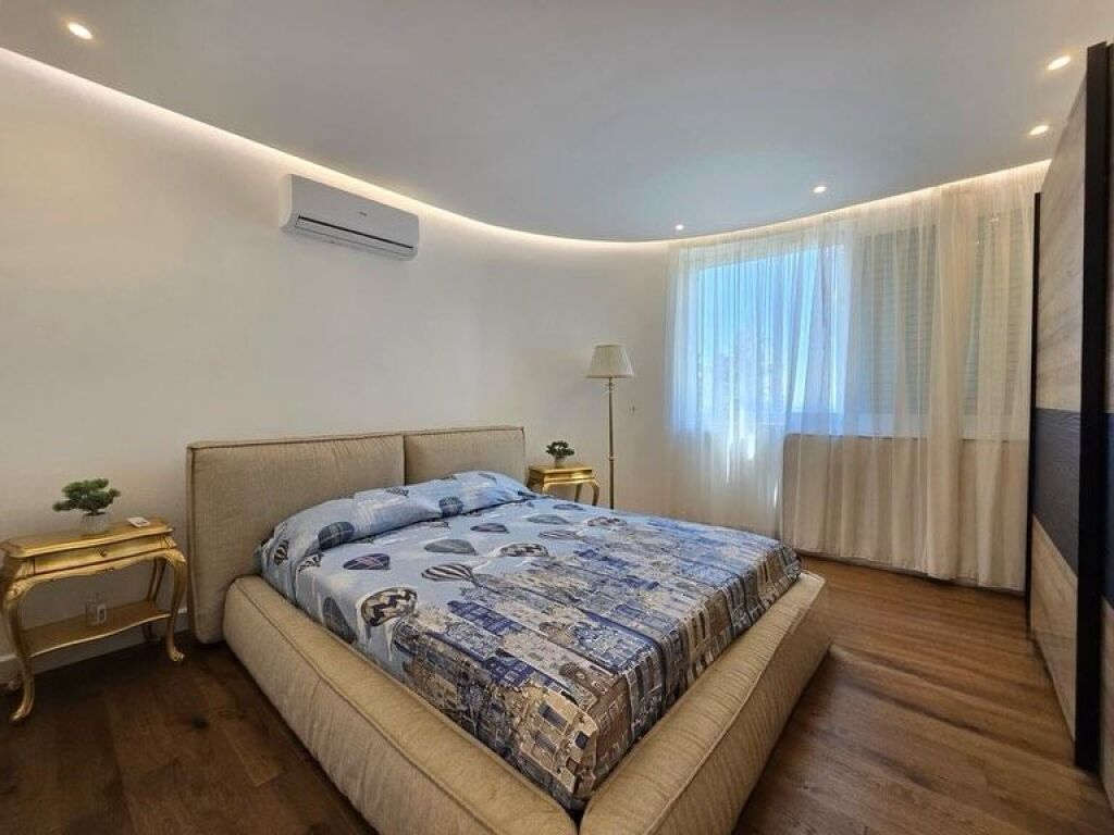 Vile individuale per shitje 📍Dhermi