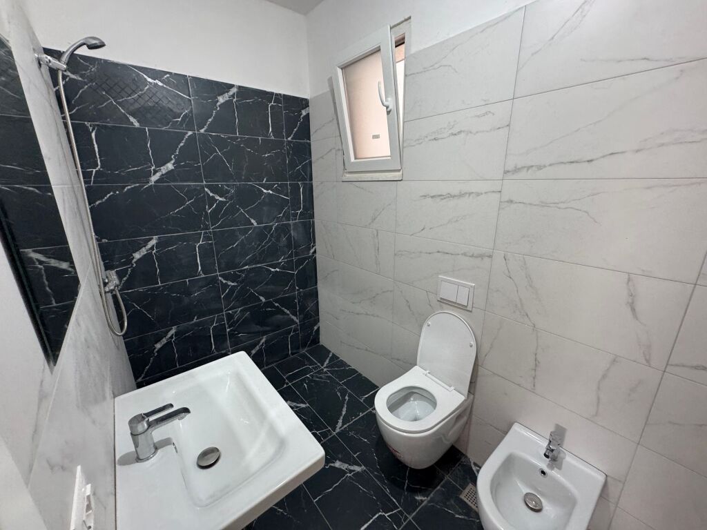 Jepet me qera 2+1+2 Don Bosko