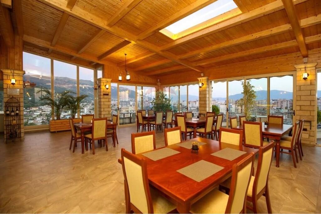 🏨 Hotel për Qira – Kuzum Baba, Vlorë