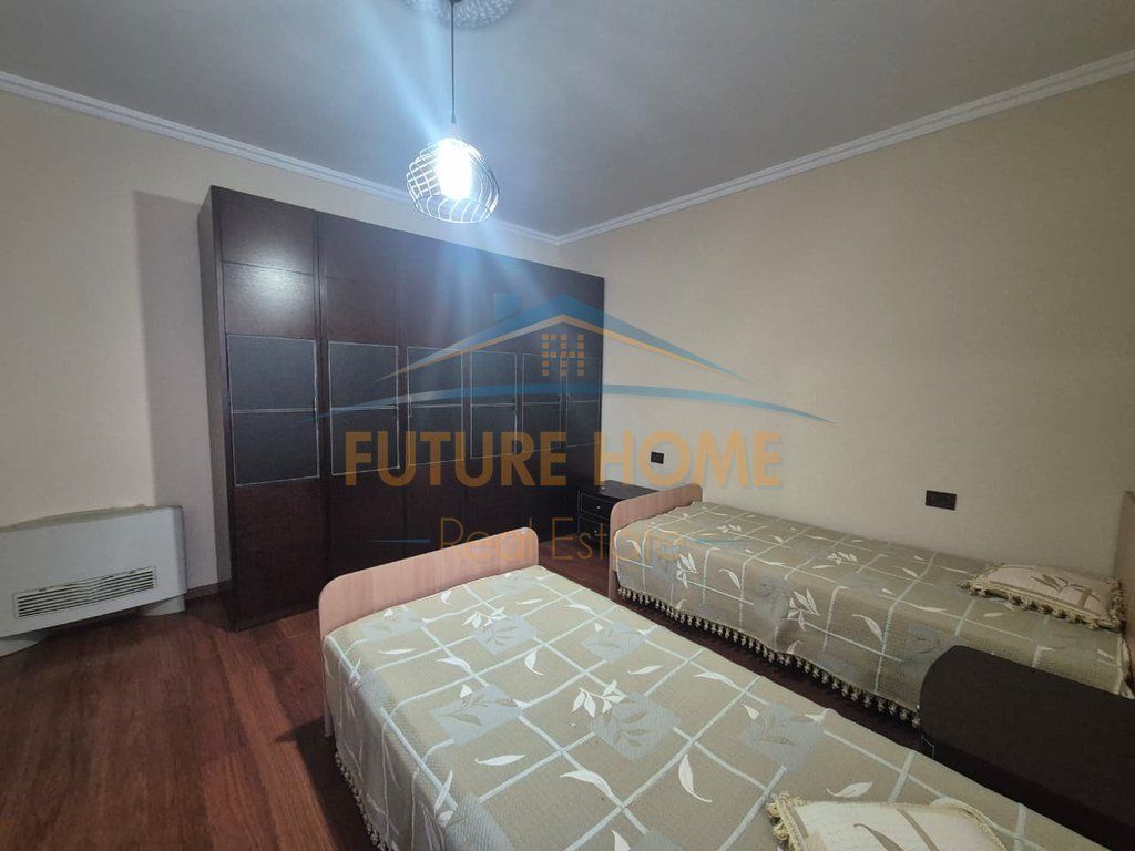 Shitet, Apartament 2+1, Bulevardi Zhan D'Ark, Tiranë.PRI65433