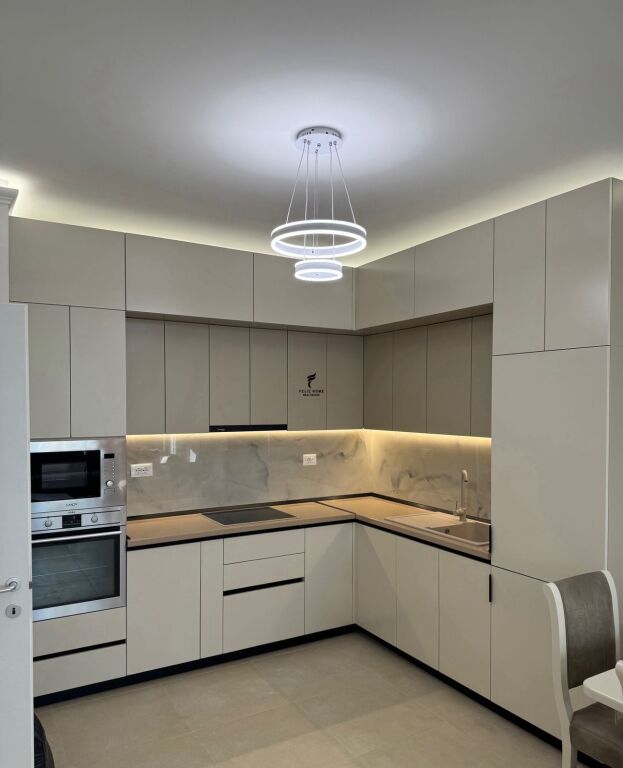 APARTAMENT ME QERA 1+1 ZOGU ZI 500 EURO FH-64371