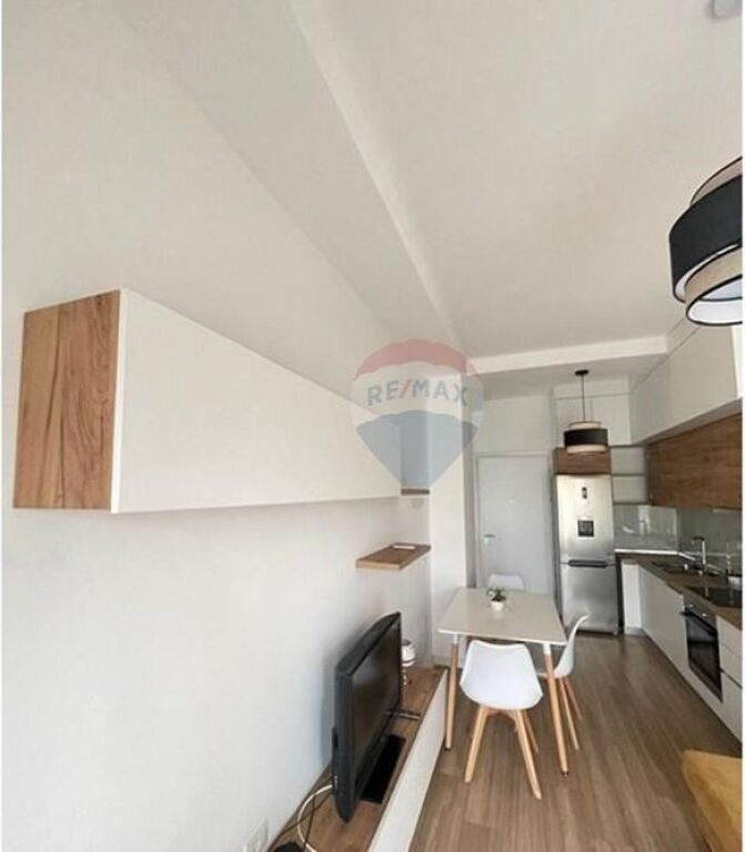 Apartament 1+1 me qera 21 Dhjetori Kontakti
