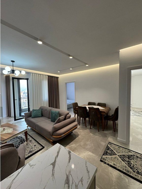 APPARTAMENTO 2+1+2 IN AFFITTO AL NUOVO MERCATO