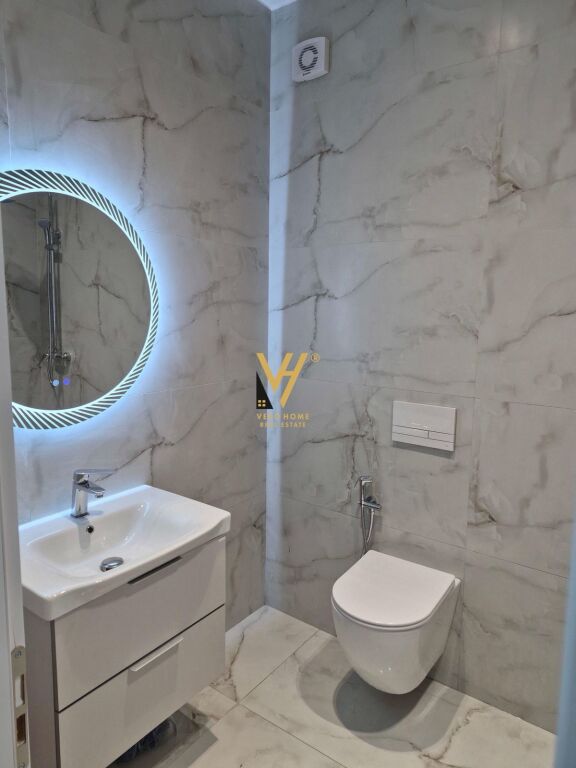 JEPET ZYRE 65 M2 ME QIRA TE ISH SHESHI SHQIPONJA 65.000 LEKE