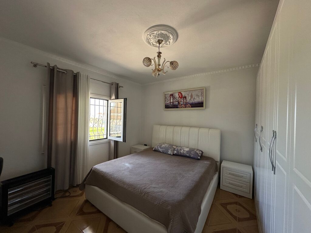 Private House for Sale - Tapizes Lake