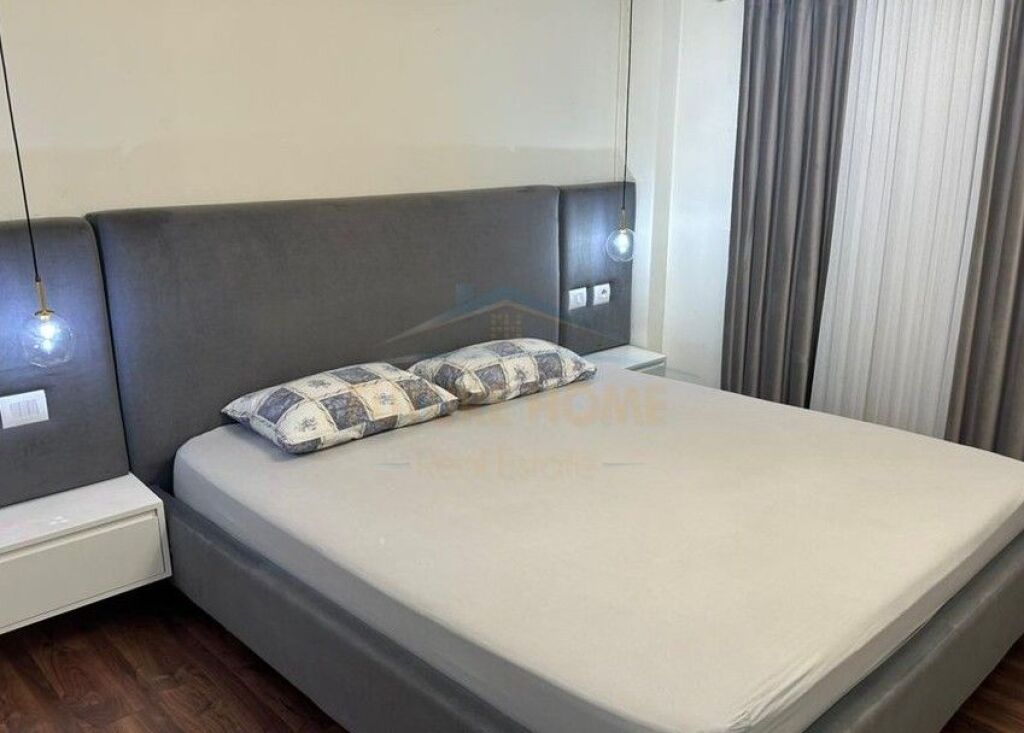 Shitet, Duplex 2+1, Fresk , Tiranë