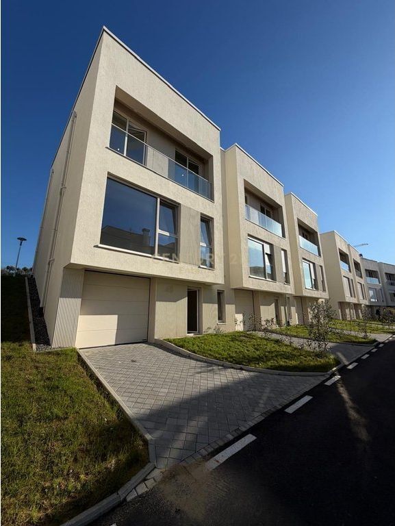 Villa in vendita presso il residence ''ABA'', a Farke