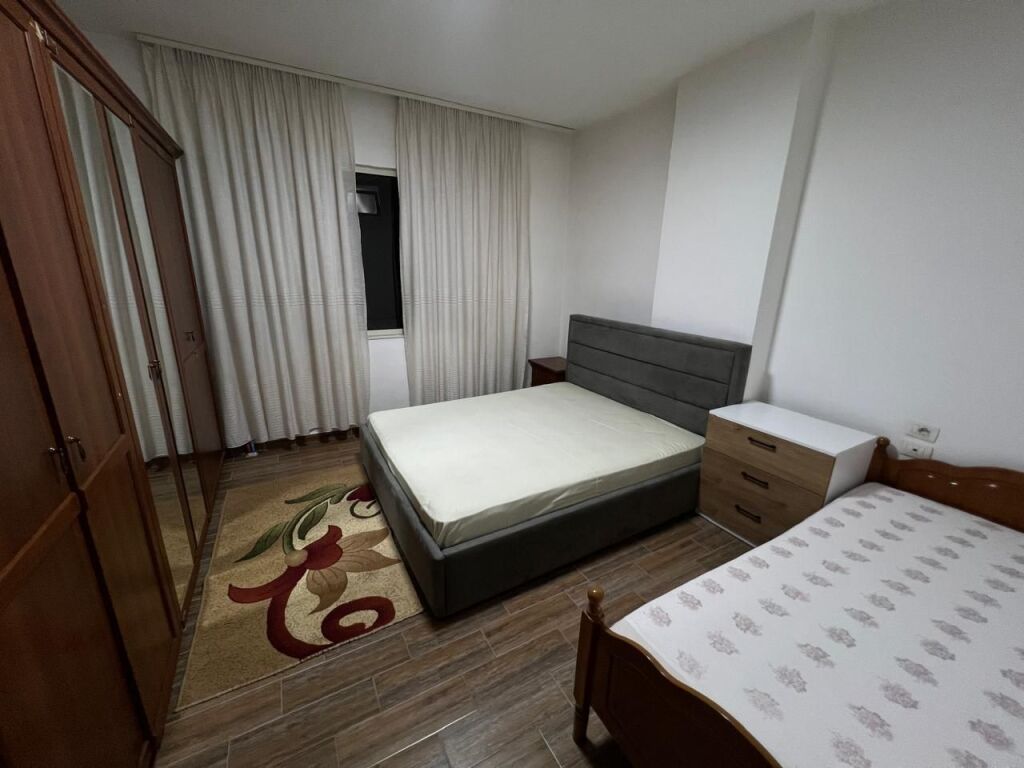 Appartamento in affitto 1+1, 40000 leke/mese, ad Astir, Tirana.