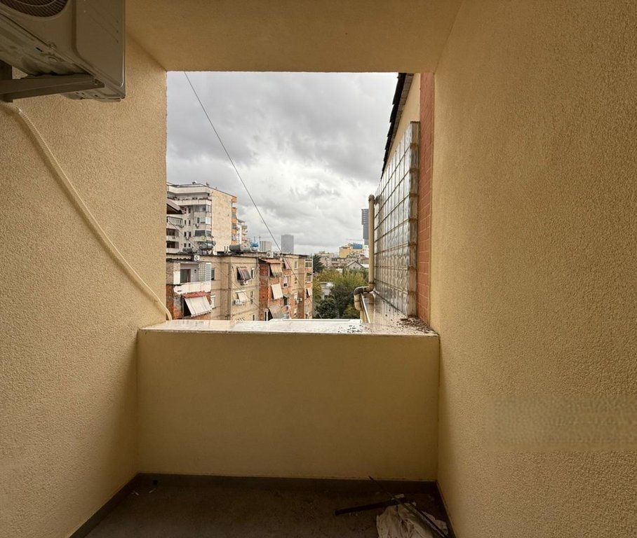 SHITJE 1+1 prane qendres te rruga fortuzi