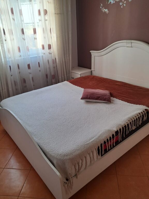 Appartamento 1+1, Air Albania!