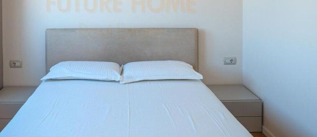 For sale, Apartment 3+1+2, Complex "Kontakt", 21 Dhjetori