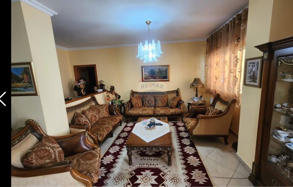 Apartment for sale 3+1+2 at the Paris Municipality