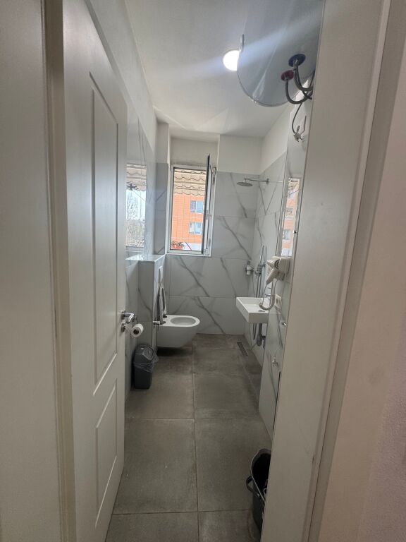 Shiten 2 Garsoniere tek Stadiumi Dinamo!