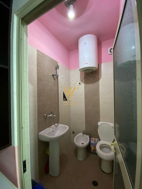 STUDIO APARTMENT FOR RENT ON DURRES STREET 35,000 LEKE