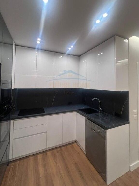 Qera , Apartament 2+1+2 , Qemal Stafa , Tirane