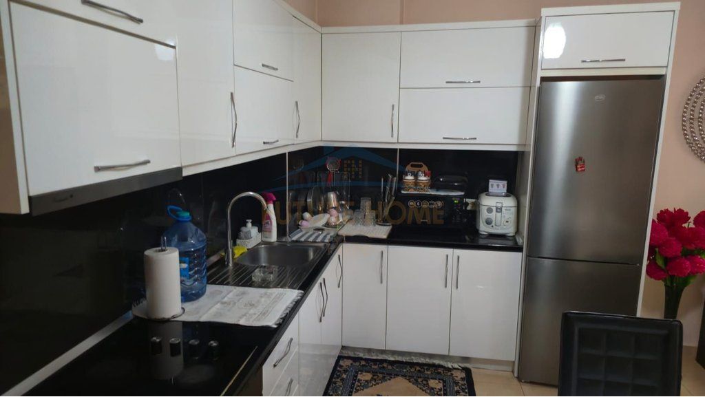 Shitet , Apartament 2+1 , Yzberisht , Tirane