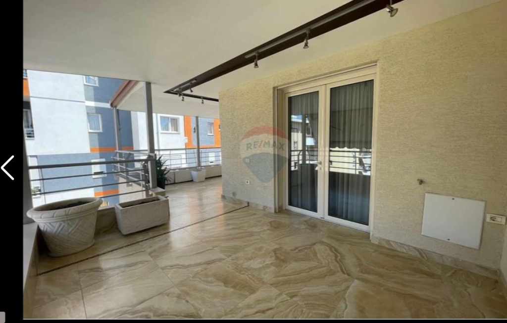 Appartamento in vendita 4+1+2 vicino allo Zoo