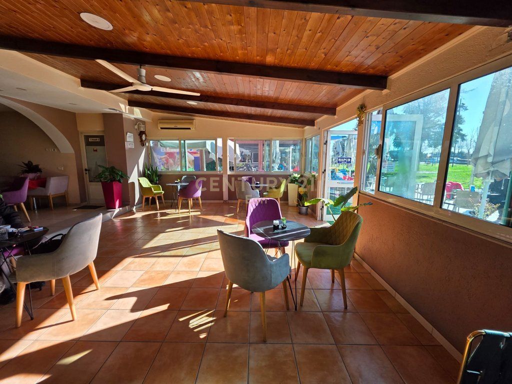 WE SELL BUSINESS PREMISES BAR/LOCAL DURRES !